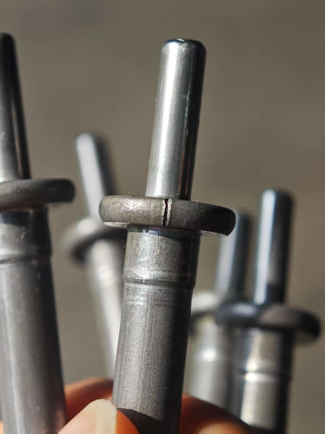 The same material,Why can a change of equipment,change cold-heading performance??